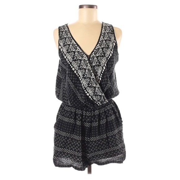 Mossimo Supply Co. Pants - Like-New Black & White V-Neck Romper Sz M